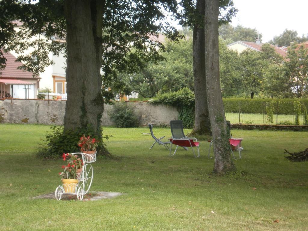 Gemmelaincourt Le Jardin Des Lys Bed & Breakfast エクステリア 写真